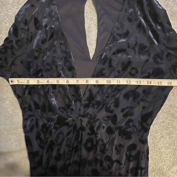 Lush blue velvet romper long bell sleeve medium v neck burnout - Picture 6 of 9